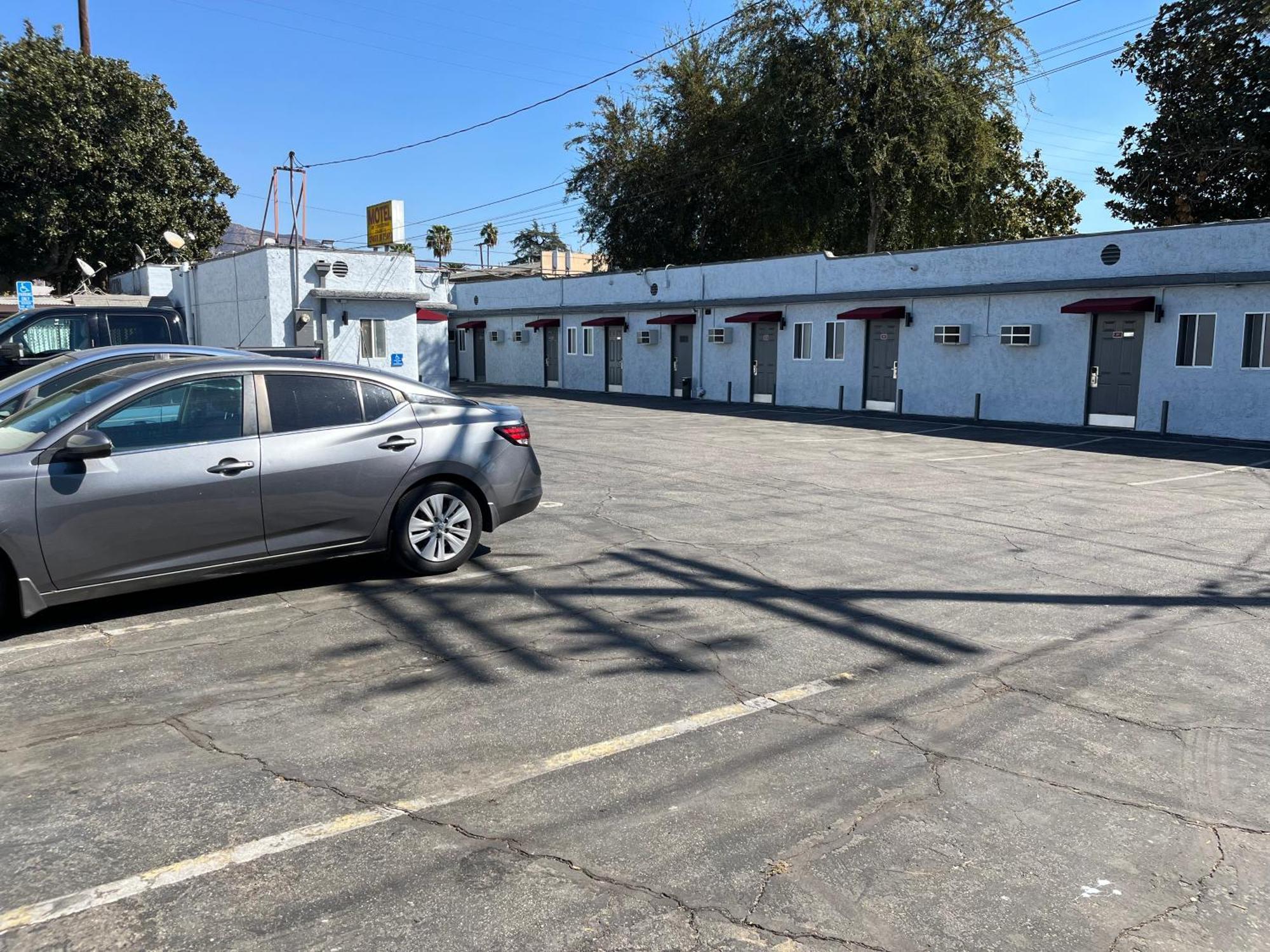 Griffith Park Motel, In Los Angeles Hollywood Area Glendale Eksteriør billede